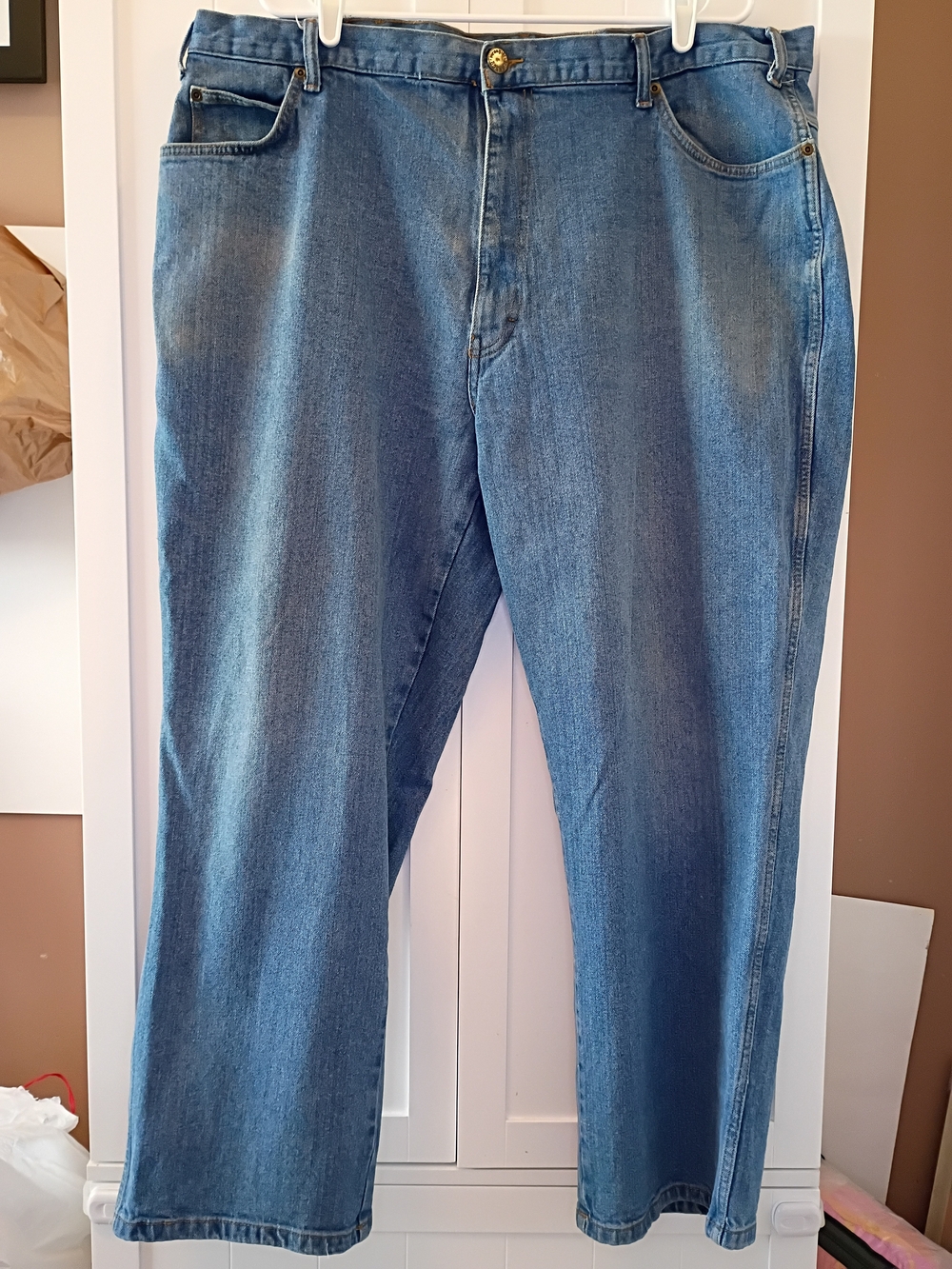 Wrangler Men's Straight Jeans in Classic Blue Denim
